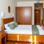 فندق مبيت وإفطار Lagoja 3*